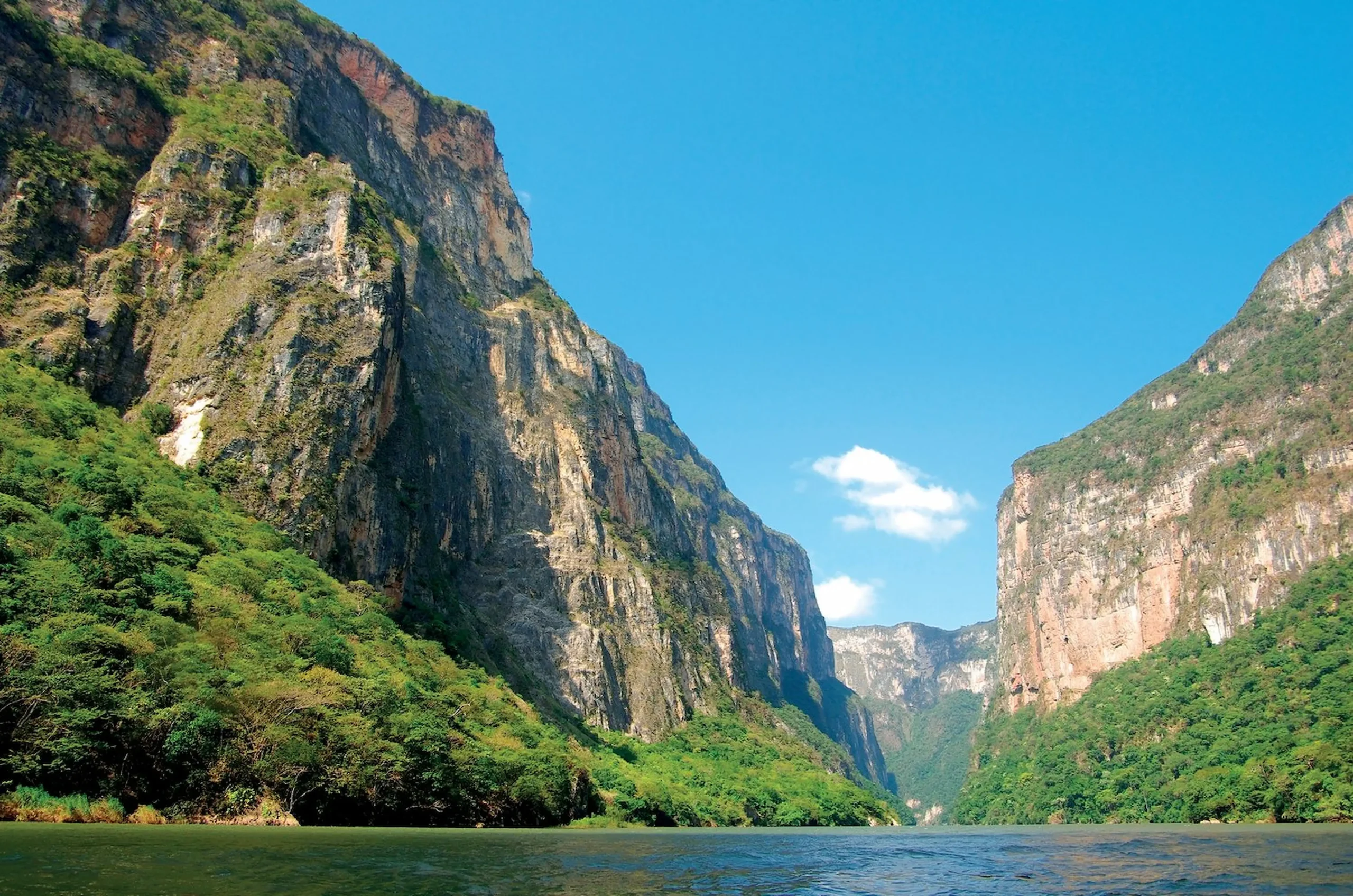 Navigazione spettacolare nel Canyon del Sumidero